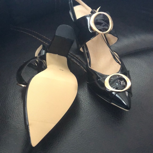 Heel - Picture 3 of 5